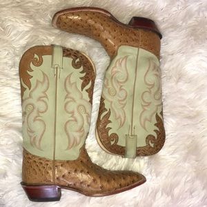 Full Quill Ostrich boots. EUC.